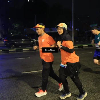 Runner Photo 7900790