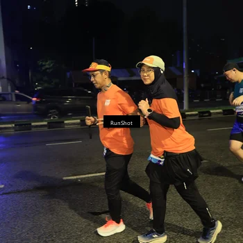 Runner Photo 7900792
