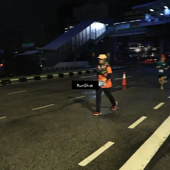 Runner Photo 7900807