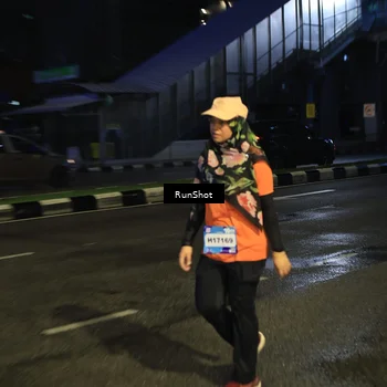 Runner Photo 7900822