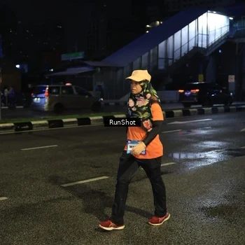 Runner Photo 7900831