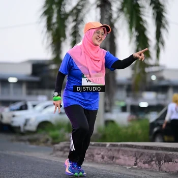 Runner Photo 7900849