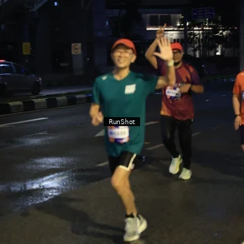 Runner Photo 7900860