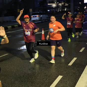 Runner Photo 7900890