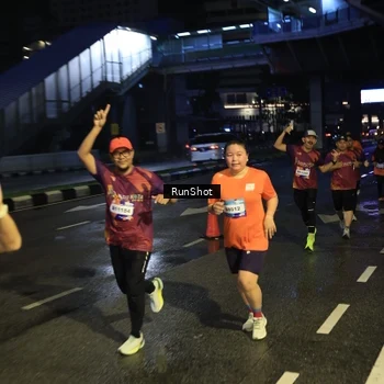 Runner Photo 7900896