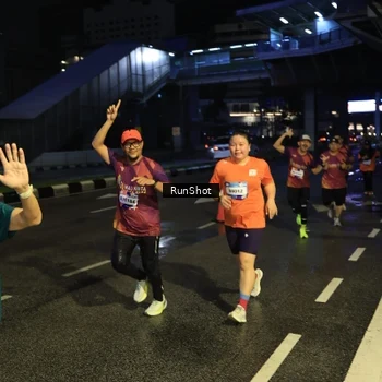 Runner Photo 7900902