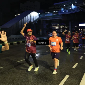Runner Photo 7900905