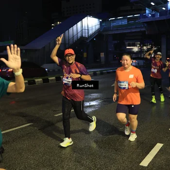Runner Photo 7900906