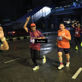 Runner Photo 7900916