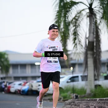 Runner Photo 7900923