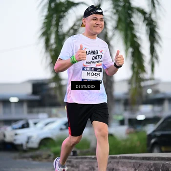 Runner Photo 7900935