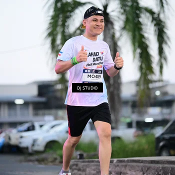 Runner Photo 7900937