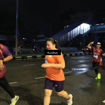 Runner Photo 7900939