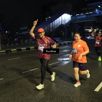 Runner Photo 7900956