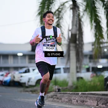 Runner Photo 7900960