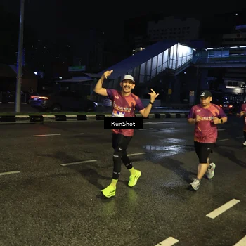 Runner Photo 7900974