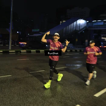 Runner Photo 7900975