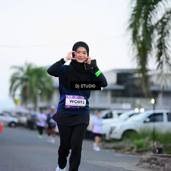Runner Photo 7900987
