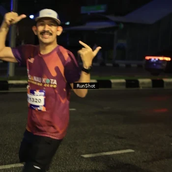 Runner Photo 7900988