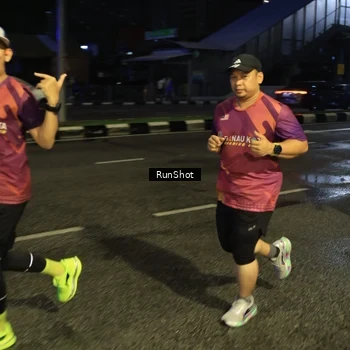 Runner Photo 7900997