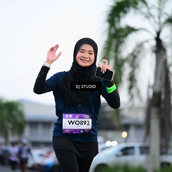 Runner Photo 7901003