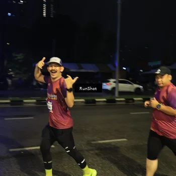 Runner Photo 7901006