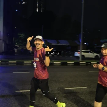 Runner Photo 7901008