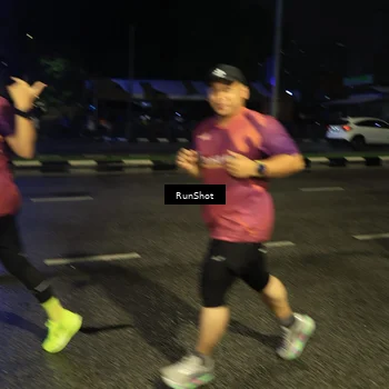 Runner Photo 7901023