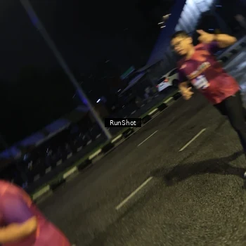 Runner Photo 7901033