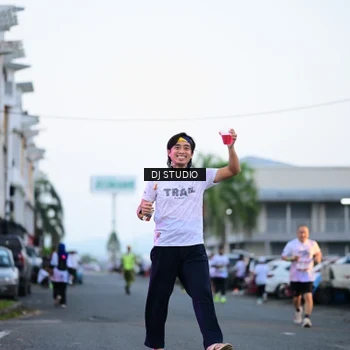 Runner Photo 7901073