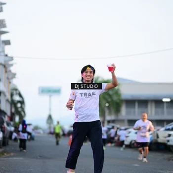 Runner Photo 7901079