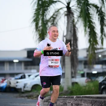 Runner Photo 7901099