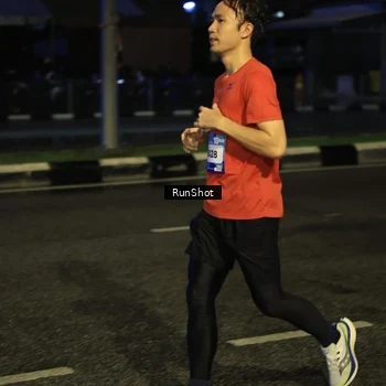 Runner Photo 7901123