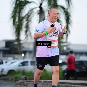 Runner Photo 7901134