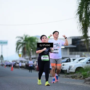 Runner Photo 7901135