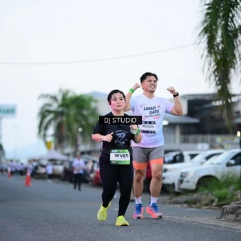 Runner Photo 7901142
