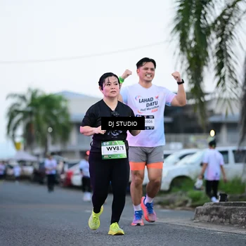 Runner Photo 7901145