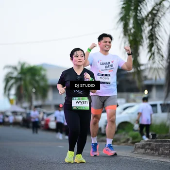 Runner Photo 7901147
