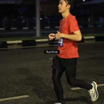 Runner Photo 7901149