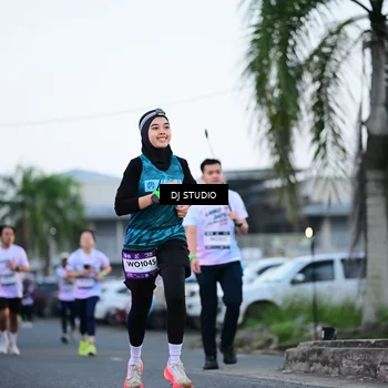 Runner Photo 7901192