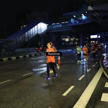 Runner Photo 7901194