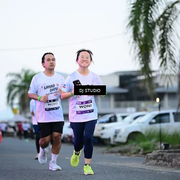 Runner Photo 7901240