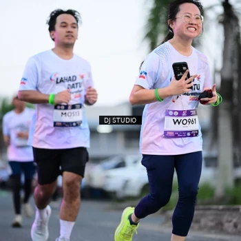 Runner Photo 7901263