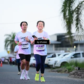 Runner Photo 7901265