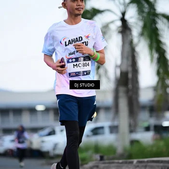 Runner Photo 7901287