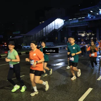 Runner Photo 7901292