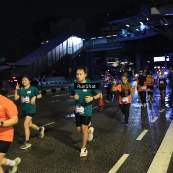Runner Photo 7901299