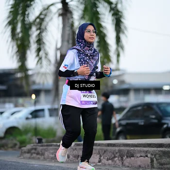 Runner Photo 7901305