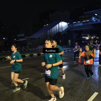 Runner Photo 7901314