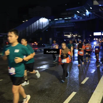 Runner Photo 7901315